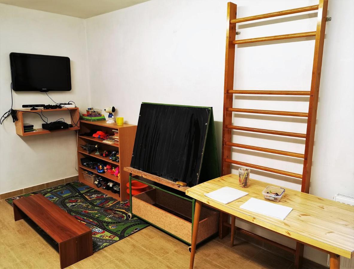 Apartmany Nad Rekou Svoboda nad Upou Bagian luar foto