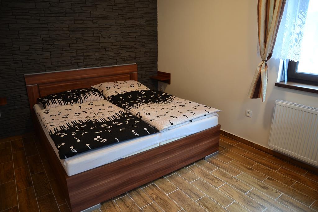 Apartmany Nad Rekou Svoboda nad Upou Bagian luar foto